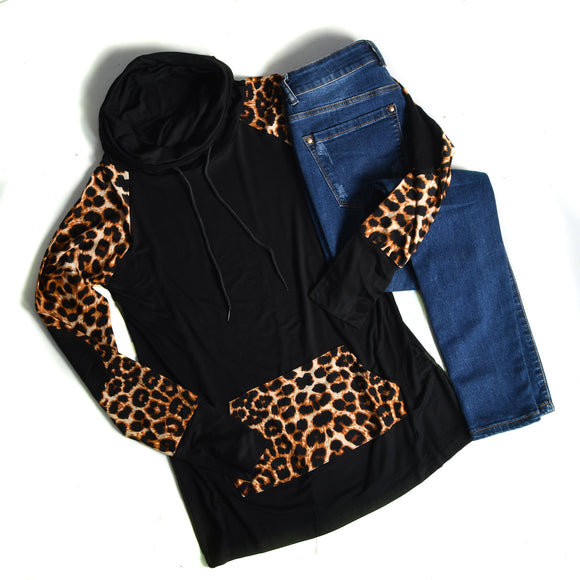 Leopard / Black Funnel Neck